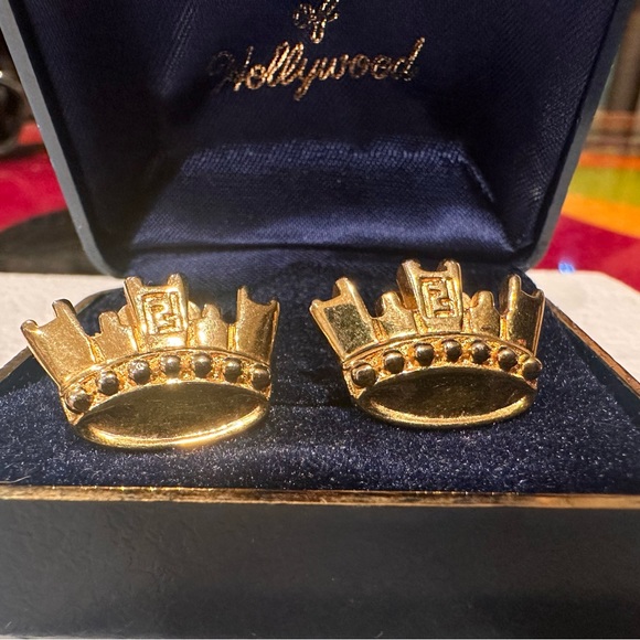 Fendi Gold Crown Vintage Stud Earrings **RARE** with Certificate of Authenticity - Picture 8 of 16